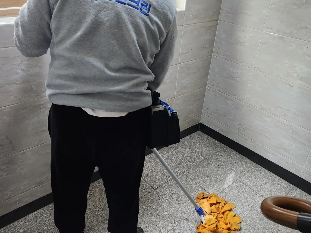 합천군 가야면 건물 복도·대기 동선 야간 위생청소 사례 - 행진크린